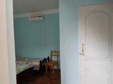 Фото номера Трехместный номер с основными удобствами Гостевой дом Gios Guest House г. Чакви 2