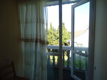 Фото номера Двухместный номер с 1 кроватью и балконом Гостевой дом Gios Guest House г. Чакви 8